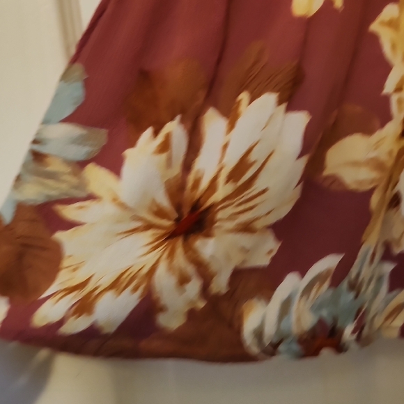 Maurices Mauve Floral Puff-Sleeve Peasant Blouse - Picture 5 of 7